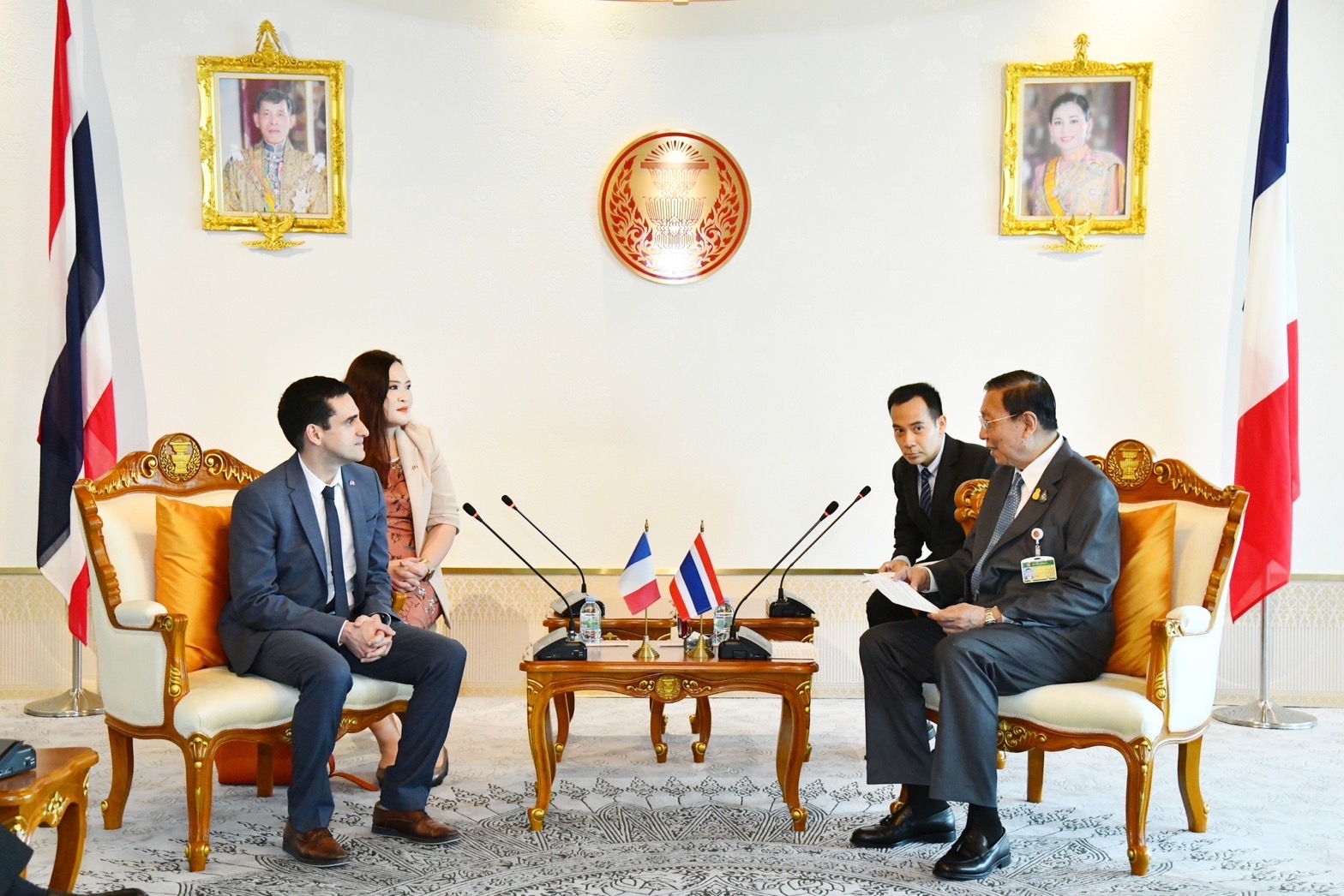 ประธานวุฒิสภาให้การรับรองนายญาณ ชองแทร็ล (Mr. Yan Chantrel) สมาชิกวุฒิสภาฝรั่งเศส ในโอกาสเดินทางเยือนประเทศไทย เมื่อวันที่ ๑๘ เมษายน ๒๕๖๖