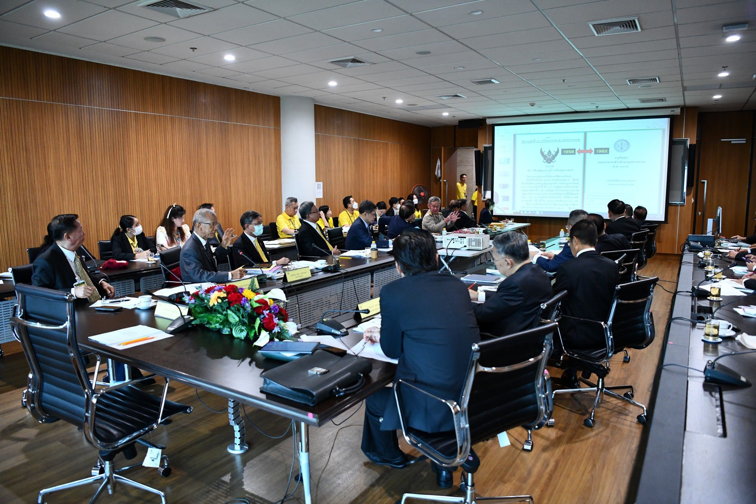 คณะกรรมการวิชาการของวุฒิสภา จัดกิจกรรม Morning Talk เรื่อง “ปัญหาพื้นที่ทับซ้อนทางทะเลไทย - กัมพูชา”
