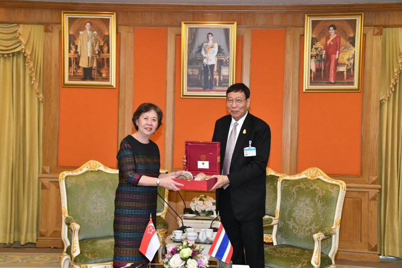 Ambassador of the Republic of Singapore to Thailand Paid a Farewell Call on the President of the National Legislative Assembly of Thailand (Jan 15, 2019)