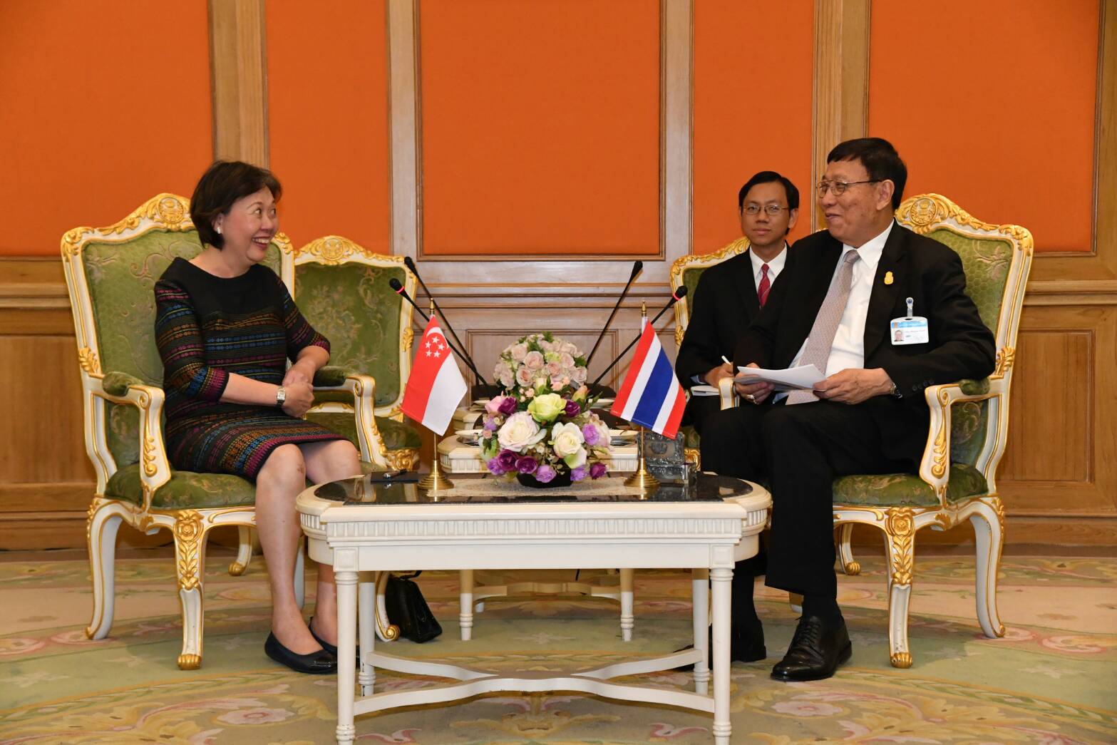 ประธานสภานิติบัญญัติแห่งชาติให้การรับรอง นางฉั่ว ซิ่ว ซาน (H.E. Mrs. Chua Siew San) เอกอัครราชทูตสิงคโปร์ประจำประเทศไทย