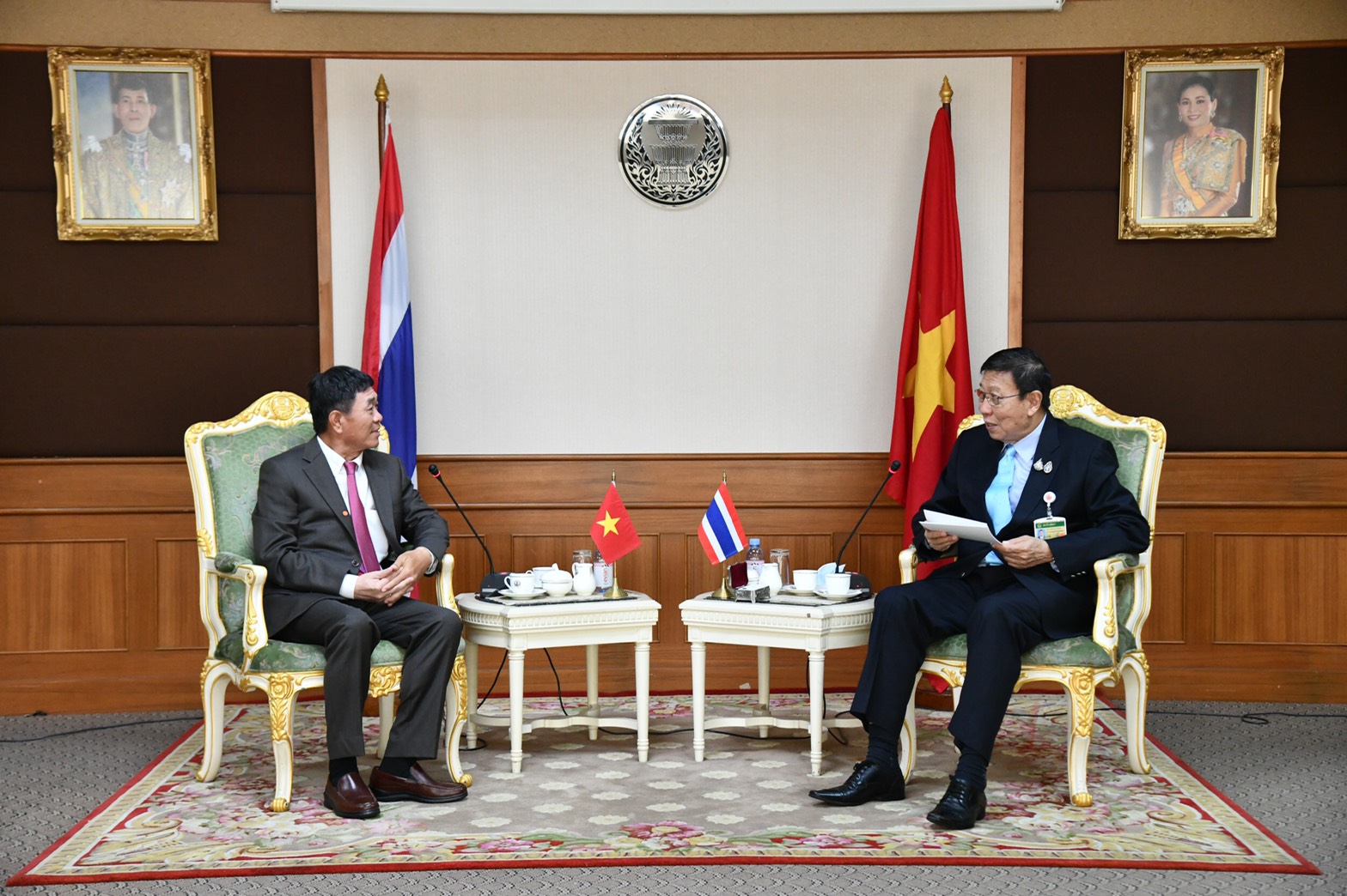 Ambassador of the Socialist Republic of Vietnam to Thailand paid a courtesy call on the President of the Senate to bid farewell on completion of his duty (Friday 28 August 2020)
