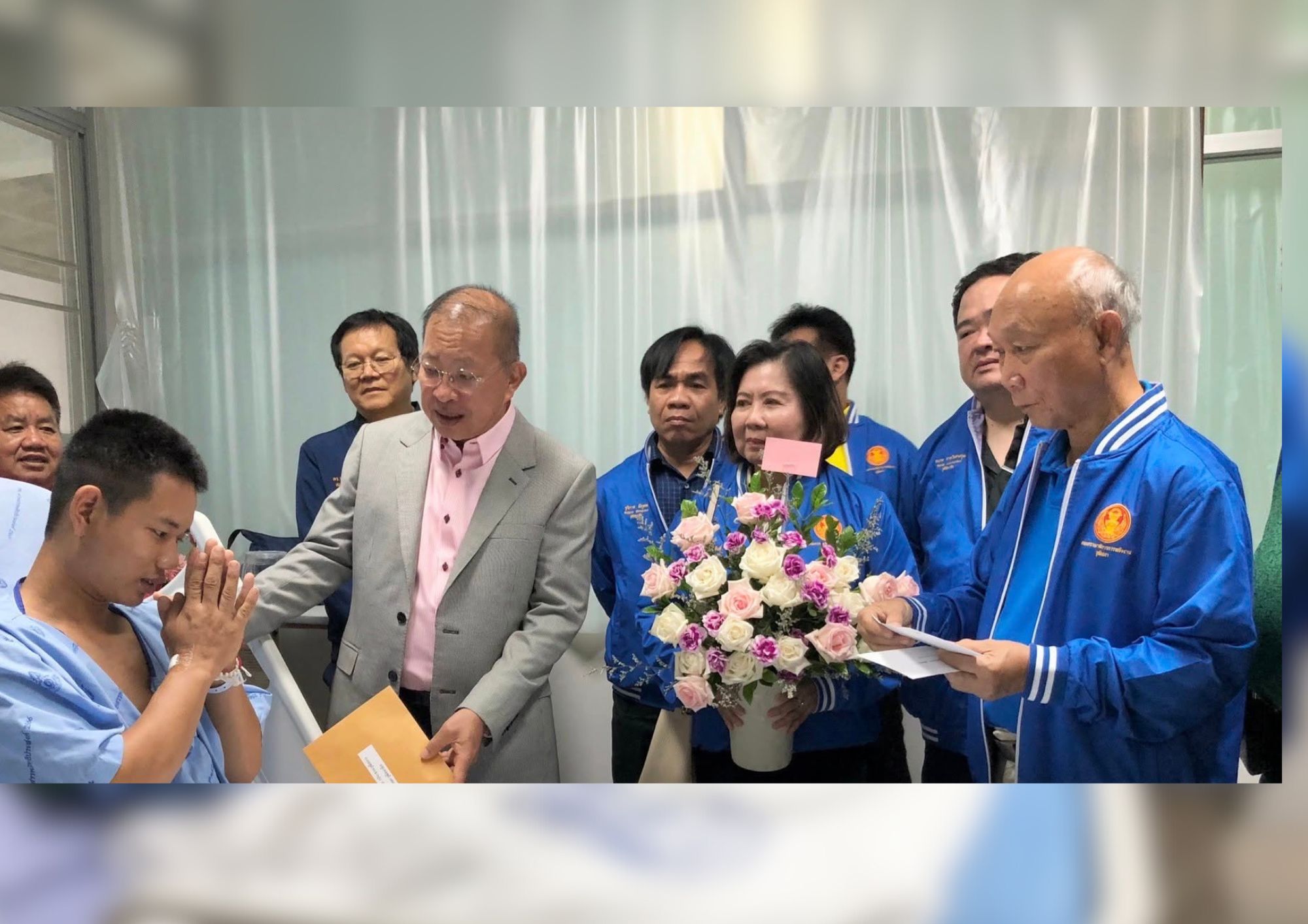 สว. เคียงข้างประชาชน :  ลงพื้นที่ชายแดนเยี่ยมเยียนทหารกล้า และเยียวยาผู้ประสบภัย